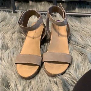 Lucky Brand taupe wedge